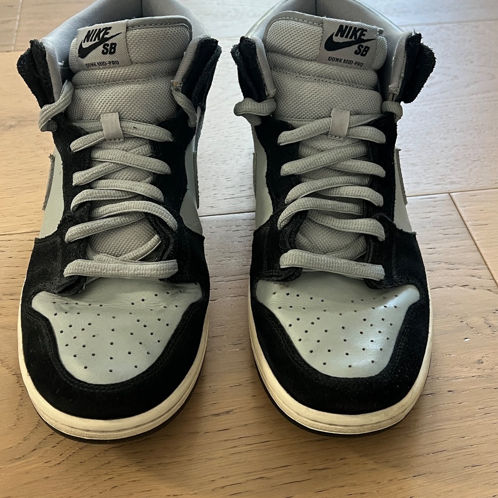 NIB Nike Dunk Mid Pro SB Black / Metallic Silver | Size 10.5 | Style 314383-009